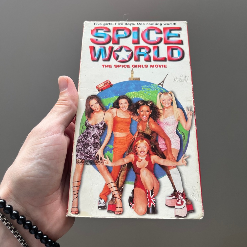 Spice World The Spice Girls Movie VHS 1998 Columbia Tristar 02018 Extra Footage